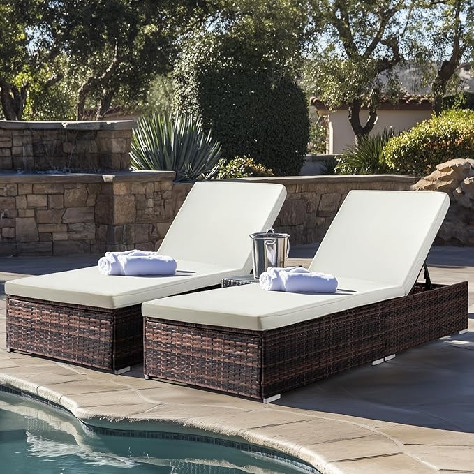 VINGLI Outdoor Chaise Lounge, Wicker Recliner w/Adjustable Backrest, Thick Water Repellent Cushions, Patio Rattan Lounge Chairs for Lawn, Beach, Balcony, Poolside (Brown)