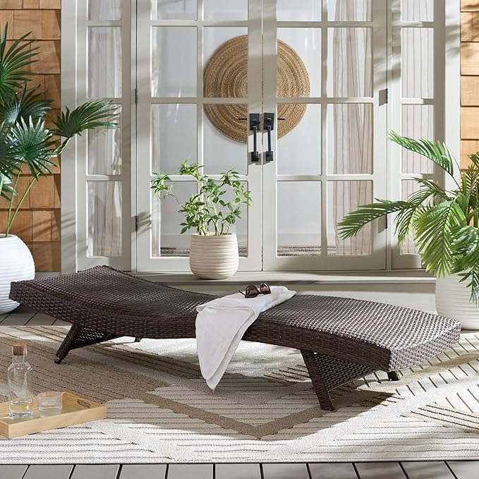 SAFAVIEH Outdoor Patio Furniture Collection – Alex Brown & Taupe Quick Dry Foam Lounger, Adjustable Outdoor Chaise, Modern Curved Design (PAT7545B)