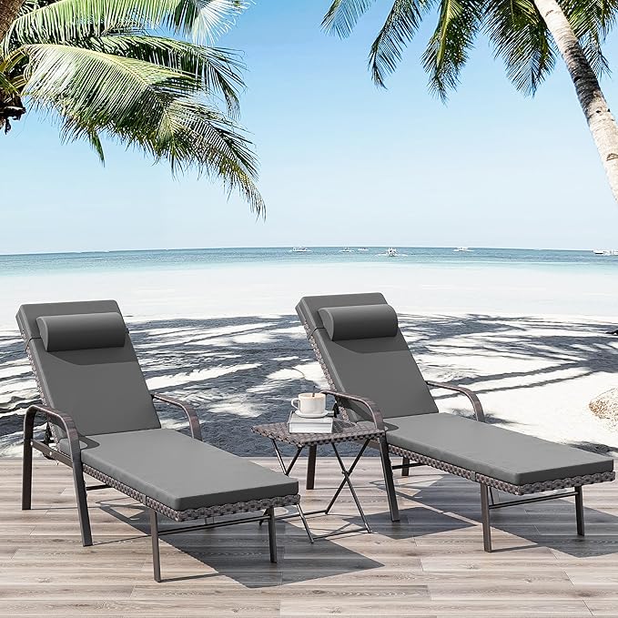 Kurapika Patio Chaise Lounge Set 3 Pieces Outdoor Lounge Chair, Rattan Reclining Chair Adjustable Backrest, Pool Sunbathing Recliners with Folding Table for Poolside Beach, Grey