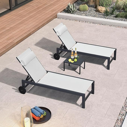 PURPLE LEAF Patio Lounge Chair Set Outdoor Chaise Lounger Aluminum Frame with 2 Side Table and Wheels for Pool Outside Sunbathing Tanning Recliner Including Pillows White