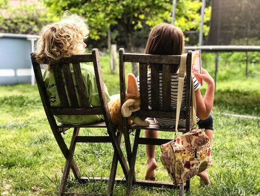 10 Essential Tips for Creating a Cozy Outdoor Reading Nook in Your Backyard