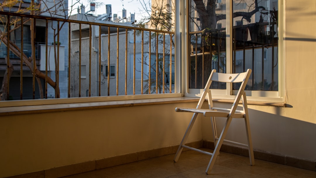 Transform Your Balcony into a Cozy Retreat with Essential Furniture and Decor Tips