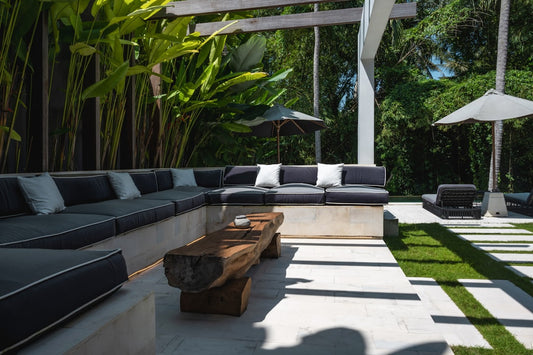 Essential Tips for Arranging Outdoor Furniture for Optimal Comfort and Style