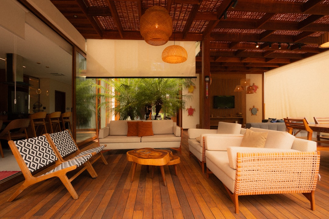 Creating Your Perfect Outdoor Living Room: Essential Tips for a Comfortable and Functional Space