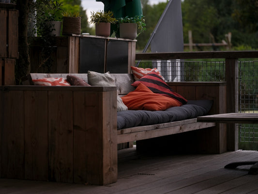 10 Creative Ways to Arrange Your Patio Furniture for Ultimate Comfort and Style