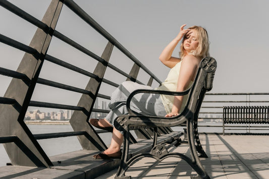 Best Outdoor Rocking Chair for Plus Size Comfort on a Small Patio: A Practical Buyer’s Guide