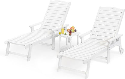 LUE BONA HDPS Chaise Lounge Chairs Set with Table, 3-Piece, Outdoor Pool Lounge Chair with Adjustable Backrest, Resin Patio Lounge Chairs with Wheels for Outside, Poolside, White