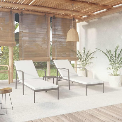 vidaXL Sun Loungers 2 pcs with Table - Adjustable Backrest, Comfortable Sun Lounger Set for Outdoor Relaxation - Poly Rattan, Powder-Coated Steel Frame, Cream White Cushions