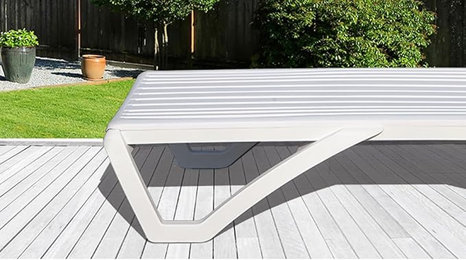 Outdoor Chaise Lounge with Table, Plastic Adjustable Recliner in-Pool Lounger Tanning Lounge Chair with Table for in-Pool, Beach, Poolside, Lawn, White