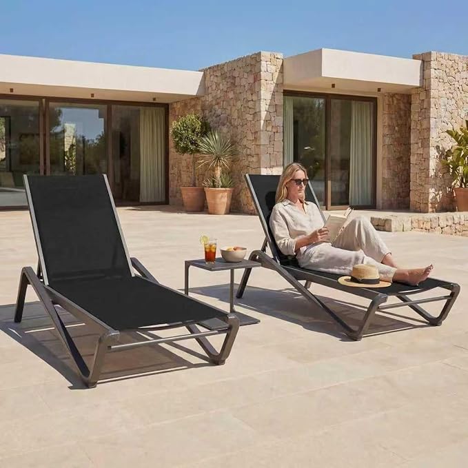 Outdoor Chaise Lounge Chair Set of 2 with Side Table, 5-Position Adjustable Patio Lounge Chair with Aluminum Frame, Textilene Fabric Pool Loung Chairs for Poolside, Deck, Backyard (Black)