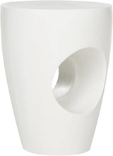 Safavieh Outdoor Collection Aishi Modern Concrete Ivory Round 17.7-inch Accent Table - Photo 4