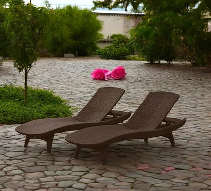 Outdoor Patio Chaise Lounge Chairs, All-Weather Wicker Rattan, Adjustable Backrest, Set of 2 (Brown)