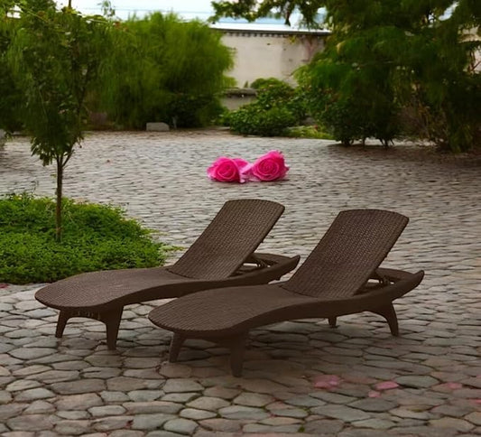 Outdoor Patio Chaise Lounge Chairs, All-Weather Wicker Rattan, Adjustable Backrest, Set of 2 (Brown)