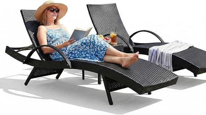 Wicker Outdoor Lounge Chairs with Pull Out Side Table, Pool Lounge Chairs Set of 2, Rattan Outdoor Lounger, Adjustable Backrest Patio Chaise Lounges for Garden, Backyard, Steel Frame, Black