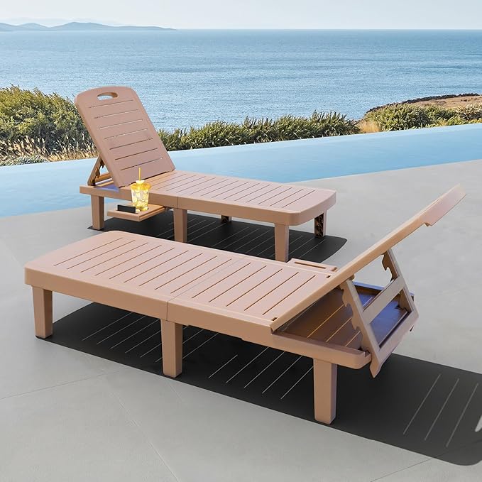 CDCASA Outdoor Chaise Lounge Set of 2, Pool Lounge Chairs w/5 Adjustable Positions & Side Tray, Waterproof Resin Lounges for Poolside,Yard,Garden,Sunbathing, for All Weather, Brown
