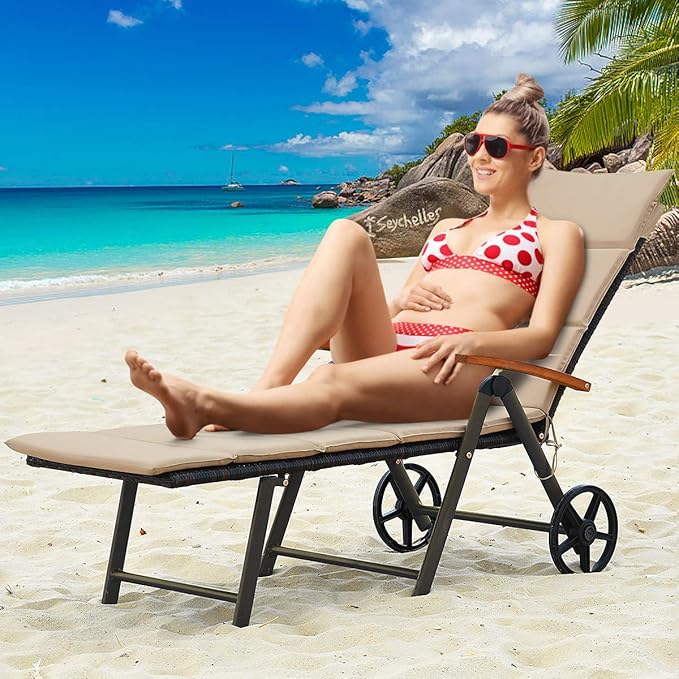 Tangkula Foldable Lounge Chair Outdoor, Wicker Chaise Lounge with Aluminum Frame, 7-Position Adjustable Reclining Pool Lounge Chairs with Wheels, Rattan Lounger with Cushion for Outside Patio Balcony