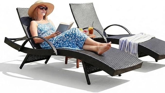 Wicker Outdoor Lounge Chairs with Pull Out Side Table, Pool Lounge Chairs Set of 2, Rattan Outdoor Lounger, Adjustable Backrest Patio Chaise Lounges for Garden, Backyard, Tanning Chair, Dark Brown