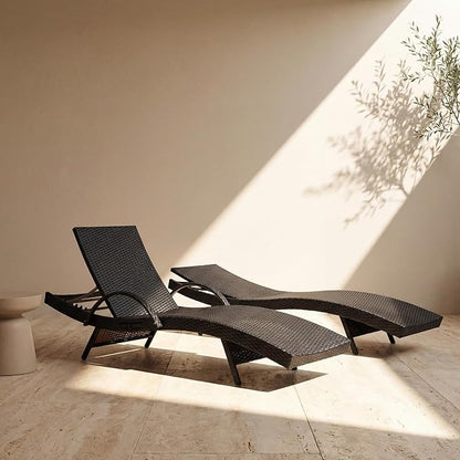 Set of 2 Dark Brown Outdoor Chaise Lounge Chairs, Wicker Patio Lounge Chairs with Adjustable Backrest and Armrests, Durable PE Rattan Pool Chair for Patio, Poolside and Garden