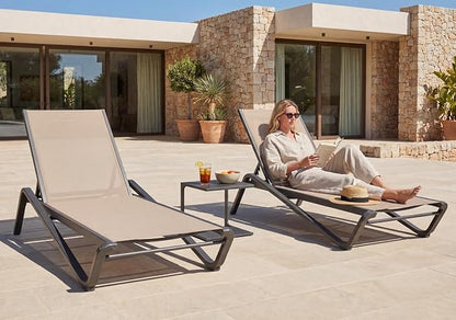 Outdoor Chaise Lounge Chair Set of 2 with Side Table, 5-Position Adjustable Patio Lounge Chair with Aluminum Frame, Textilene Fabric Pool Loung Chairs for Poolside, Deck, Backyard (Khaki)