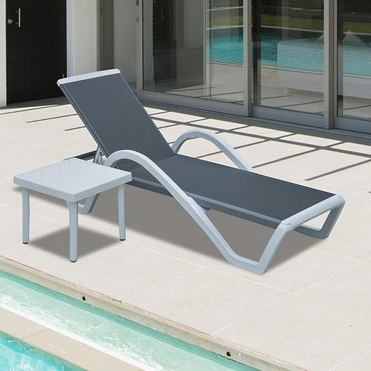 Domi Outdoor Lounge Chair, Aluminum Patio Chaise Lounge with 5 Position Adjustable Backrest and Wheels, All Weather Reclining Chair with Armrest and Side Table for Patio, Yard,Balcony,Poolside (Grey)
