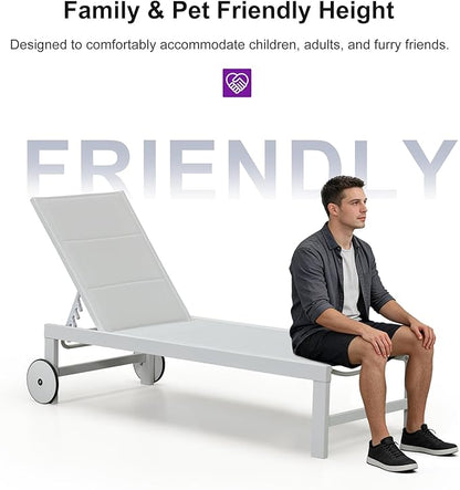 PURPLE LEAF Outdoor Chaise Lounge Set Elderly-Friendly Straight Legs Adjustable Sunbathing Recliner with Side Table for Back Support Poolside Beach Patio Lounge Chairs Cream 2 Sets
