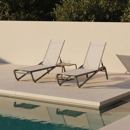 Lounge Chair Set of 2, Aluminum Chaise Lounge Outdoor with Side Table, Lightweight Lounge Chairs for Outside with 5 Adjustable Backrest, Pool Lounger for Poolside, Beach, Balcony (Khaki)
