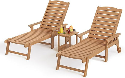 LUE BONA HDPS Chaise Lounge Chairs Set with Table, 3-Piece,Outdoor Pool Lounge Chair with Adjustable Backrest, Resin Patio Lounge Chairs with Wheels for Outside, Teak Color