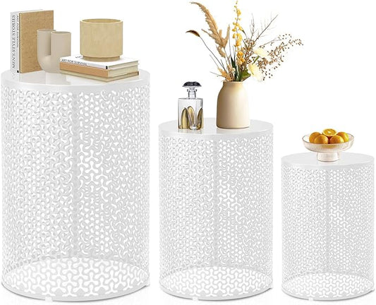 Outvita Outdoor Nesting Tables Set of 3, Heavy Duty Metal Frame Accent Modern End Table, Portable Side Table for Indoor, Outdoor, Living Room, Clover Pattern - White