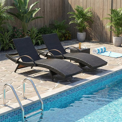 Wicker Outdoor Lounge Chairs with Pull Out Side Table, Pool Lounge Chairs Set of 4, Rattan Outdoor Lounger, Adjustable Backrest Patio Chaise Lounges for Garden, Backyard, Tanning Chair, Dark Brown