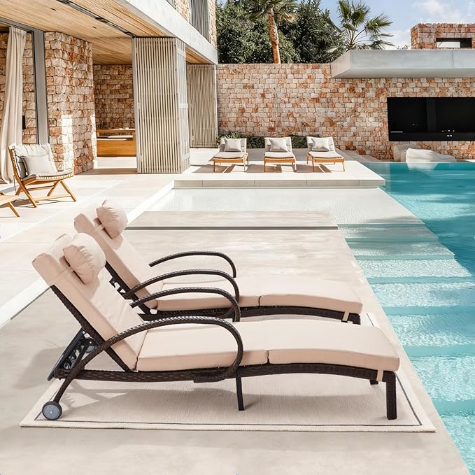 Pool Outdoor Lounge Chairs Set of 2,Outdoor Chaise Lounge w/ 5 Adjustable Back,Wicker Patio Pool Lounge Chair with Wheels for Poolside Deck Lawn,Khaki