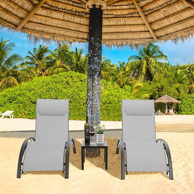 AthLike 3 pcs Poolchairs Patio Chaise Lounge Set with Headrest, 5-Level Adjustable Sunbathing Tanning Poolside Recliner Chairs with Side Table for Outdoor Beach (Grey)