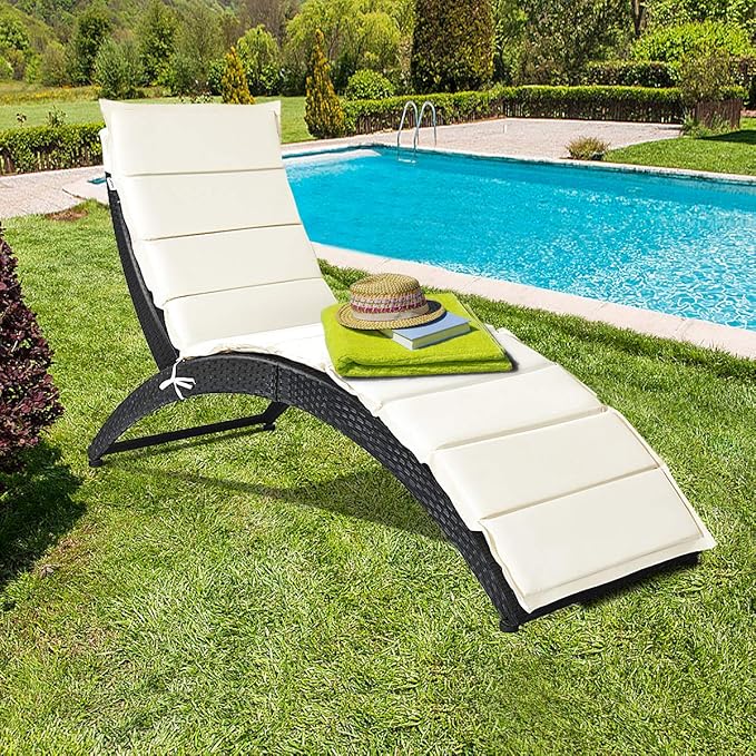 Tangkula Foldable Patio Lounge Chair, Outdoor Rattan Lounger Chaise, Portable Patio Chaise with Cushion, All-Weather Wicker Furniture for Garden Lawn Balcony Backyard Poolside (1, Beige)