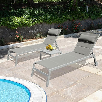 Domi Outdoor Patio Chaise Lounge Set of 3, Aluminum Pool Lounge Chairs with Side Table and Wheels, Textilene Padded Adjustable Recliner All Weather for Poolside, Beach, Yard, Balcony (Gray)