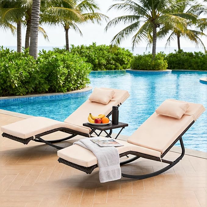 Outdoor Lounge Chair Set of 3, Patio Chaise Lounger with Folding Table and Adjustable Headrest, Easy 4-Step Assembly, All-Weather PE Rattan & Steel Frame for Pool, Patio, Porch, Backyard(Khaki)