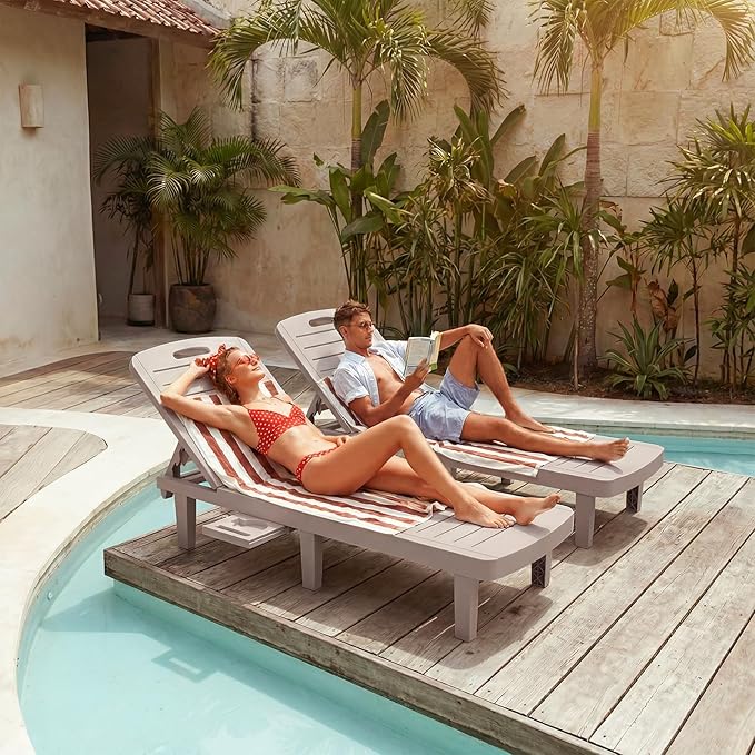 Outdoor Chaise Lounge Set of 4, 5-Position Adjustable Sun Lounge w/Pull-Out Tray, Waterproof PP Lounge Chairs for Outside, Lounge Chairs for Poolside, Patio, Beach, Yard in All Weather,Grey