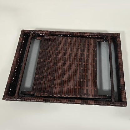 Outsunny Folding Rattan Side Table, Outdoor End Table, Hand Woven PE Rattan Coffee Table for Balcony, Backyard, Garden, Lawn, Courtyard, Brown
