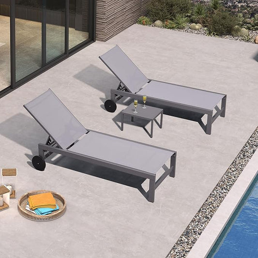 PURPLE LEAF Outdoor Lounge Chair Set for 2 Patio Chaise Lounger with Aluminum Frame and Wheels All-Weather Pool Lounge Chairs for Outside Garden Yard Poolside Table Included, Light Grey