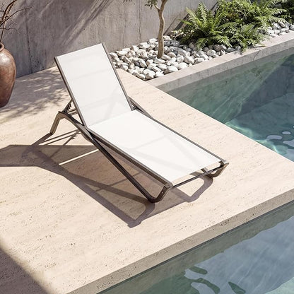 Lounge Chair Outdoor, Aluminum Chaise Lounge Outdoor, Lightweight Lounge Chairs for Outside with 5 Adjustable Backrest, Pool Lounger for Poolside, Beach, Balcony, Deck (White)