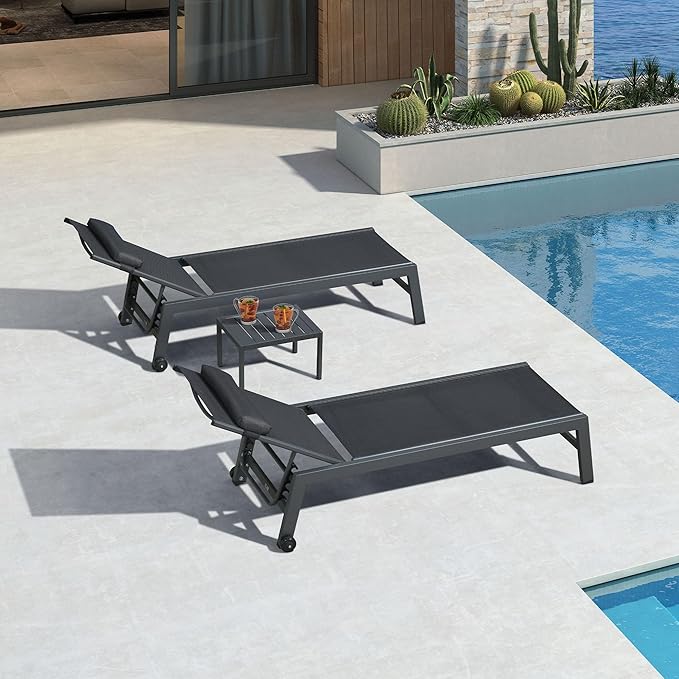 PURPLE LEAF Outdoor Lounge Chair Set Patio Chaise Pool Lounger Aluminum Frame with 2 Side Table and Wheels for Outside Sunbathing Tanning Recliner Including Pillows Gray