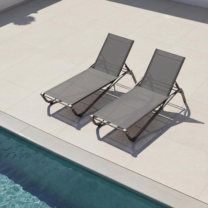 Lounge Chair Set of 2, Aluminum Chaise Lounge Outdoor with Side Table, Lightweight Lounge Chairs for Outside with 5 Adjustable Backrest, Pool Lounger for Poolside, Beach, Balcony (Grey)