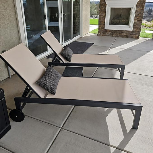 PURPLE LEAF Outdoor Chaise Lounge with Wheels for Outside 4 Pieces Aluminum Patio Lounge Chair with 5 Adjustable Position Recliner for Patio, Beach, Yard, Pool, Side Table Included, Beige