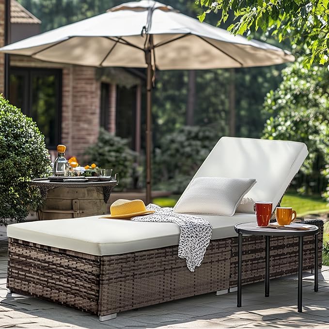VINGLI Outdoor Chaise Lounge, Wicker Recliner w/Adjustable Backrest, Thick Water Repellent Cushions, Patio Rattan Lounge Chairs for Lawn, Beach, Balcony, Poolside (Grey)