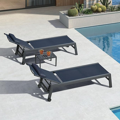 PURPLE LEAF Outdoor Lounge Chair Set of 3 Patio Chaise Pool Lounger Aluminum Frame with Side Table and Wheels for Outside Sunbathing Tanning Recliner Including Pillows Navy Blue