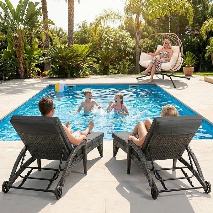 Chaise Lounge Chairs Set of 2, Upholstered 4-Positions Adjustable Lounge Chairs, Wicker Outdoor Long Reclining Chaise Lounge Set Pool Lounge Chairs with Wheels for/Deck/Beach/Yard, Grey