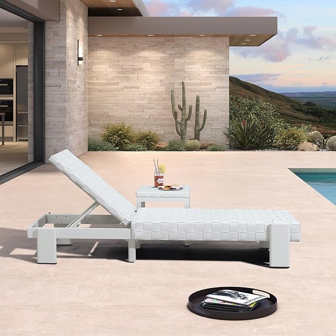PURPLE LEAF Patio Lounge Chair Modern Outdoor PU Leather Style Chaise Lounge 1 Piece with Side Table Adjustable Backrest Aluminum Luxury Chaise Lounge Chairs for Pool Garden Backyard Beach, White