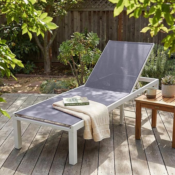 LeisureMod Marlin Aluminum Outdoor Chaise Lounge Chair - Mesh Sling Fabric Seat White Aluminum Frame Beach, Pool Lounge Chair for Modern Patio Lawn, Garden and Backyard (Dark Grey)