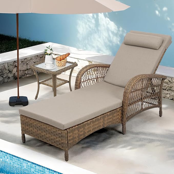 Outdoor Chaise Lounge Chair with Side Table, All Weather PE Rattan Patio Lounge Chair with Cushion - Photo 1