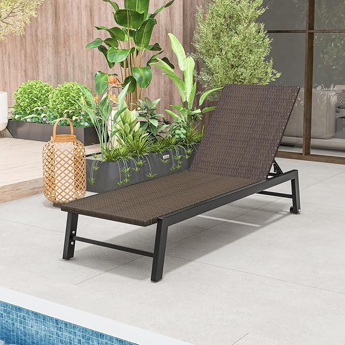 Tangkula PE Wicker Patio Chaise Lounge Chair, Outdoor 4-Position Recliner with Wheels, Outdoor Reclining Chair for Poolside, Backyard and Deck (1, Mix Brown)
