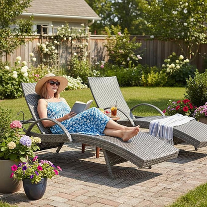 Wicker Outdoor Lounge Chairs with Pull Out Side Table, Pool Lounge Chairs Set of 4, Gray Rattan Outdoor Lounger, Adjustable Backrest Patio Chaise Lounges for Garden, Backyard, Tanning Chair, Grey