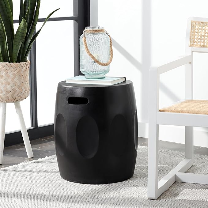 Safavieh Outdoor Zuri Black Modern Concrete Round Accent Table